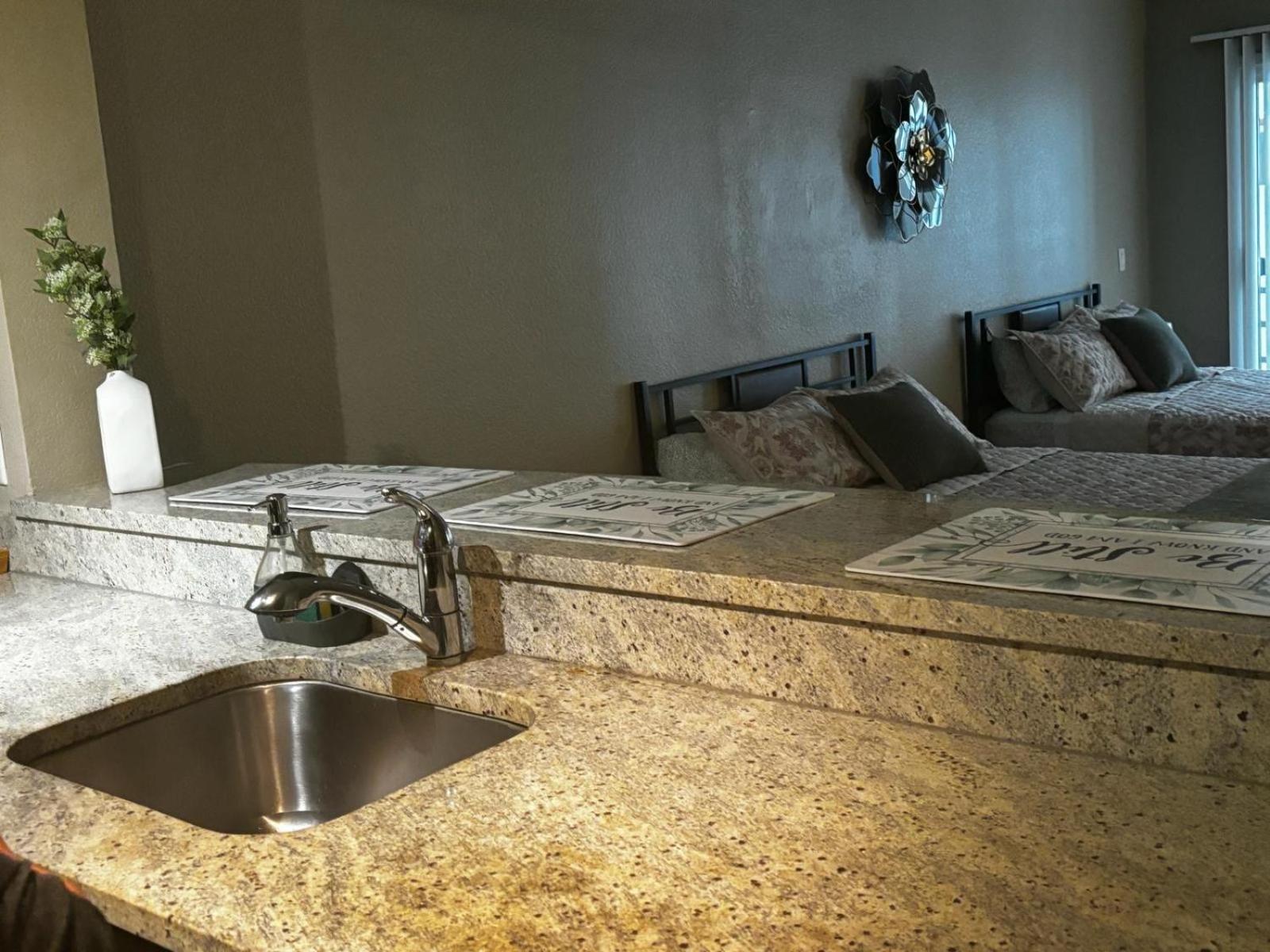 Sweet Studios Universal Loft Free Parking And Wifi ลอสแอนเจลิส ภายนอก รูปภาพ