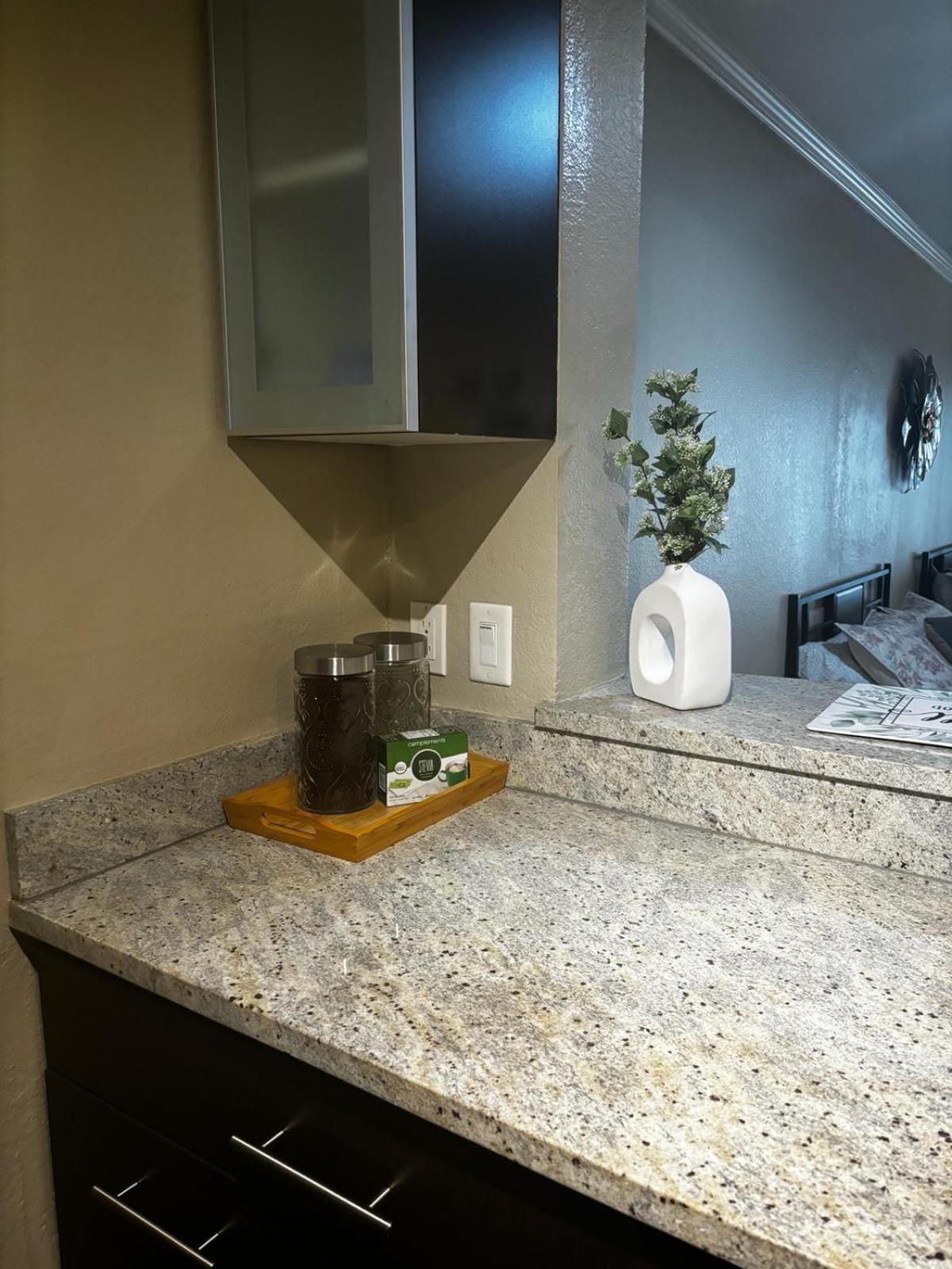 Sweet Studios Universal Loft Free Parking And Wifi ลอสแอนเจลิส ภายนอก รูปภาพ
